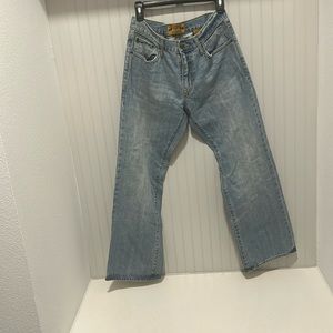 ROSS THOMSON 34 X 30L BOOT CUT JEANS